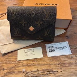 Louis Vuitton Victorine  Wallet brand new